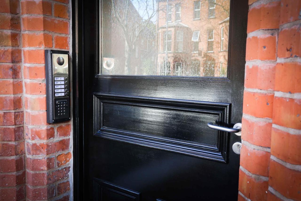 Belfast Serviced Apartments - Eglantine ภายนอก รูปภาพ